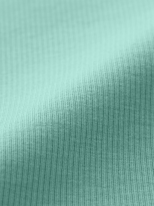 ブラフィールクロップドスクエアネックタンクトップ