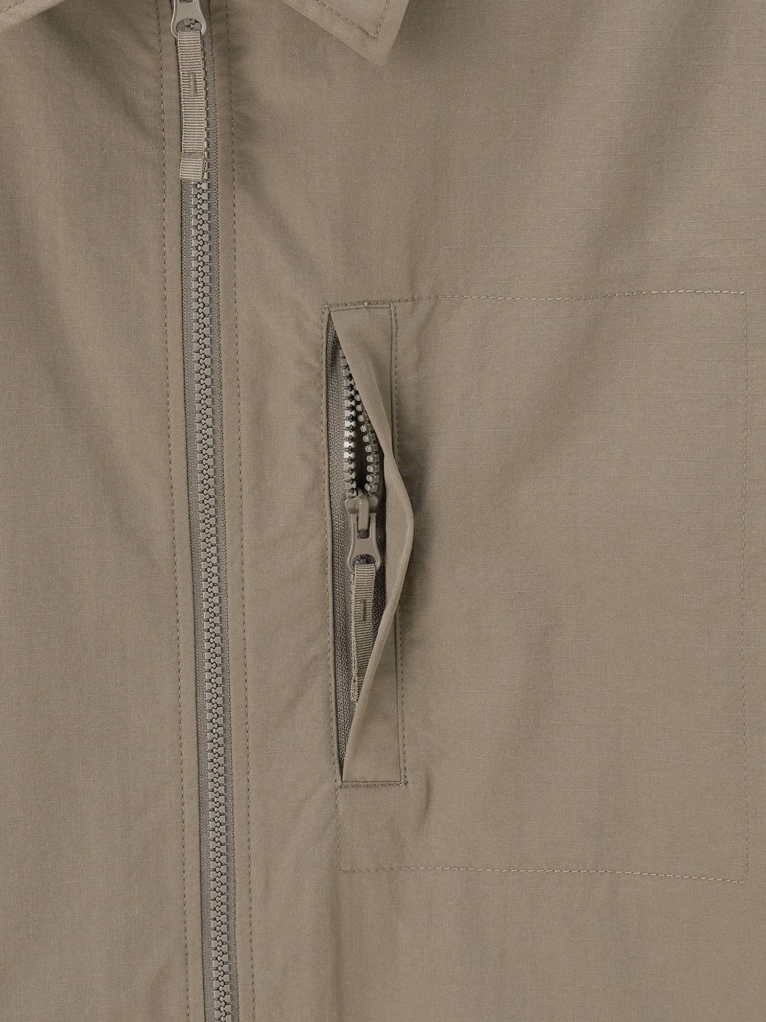 Zip-Up Utility Shirt | GU US
