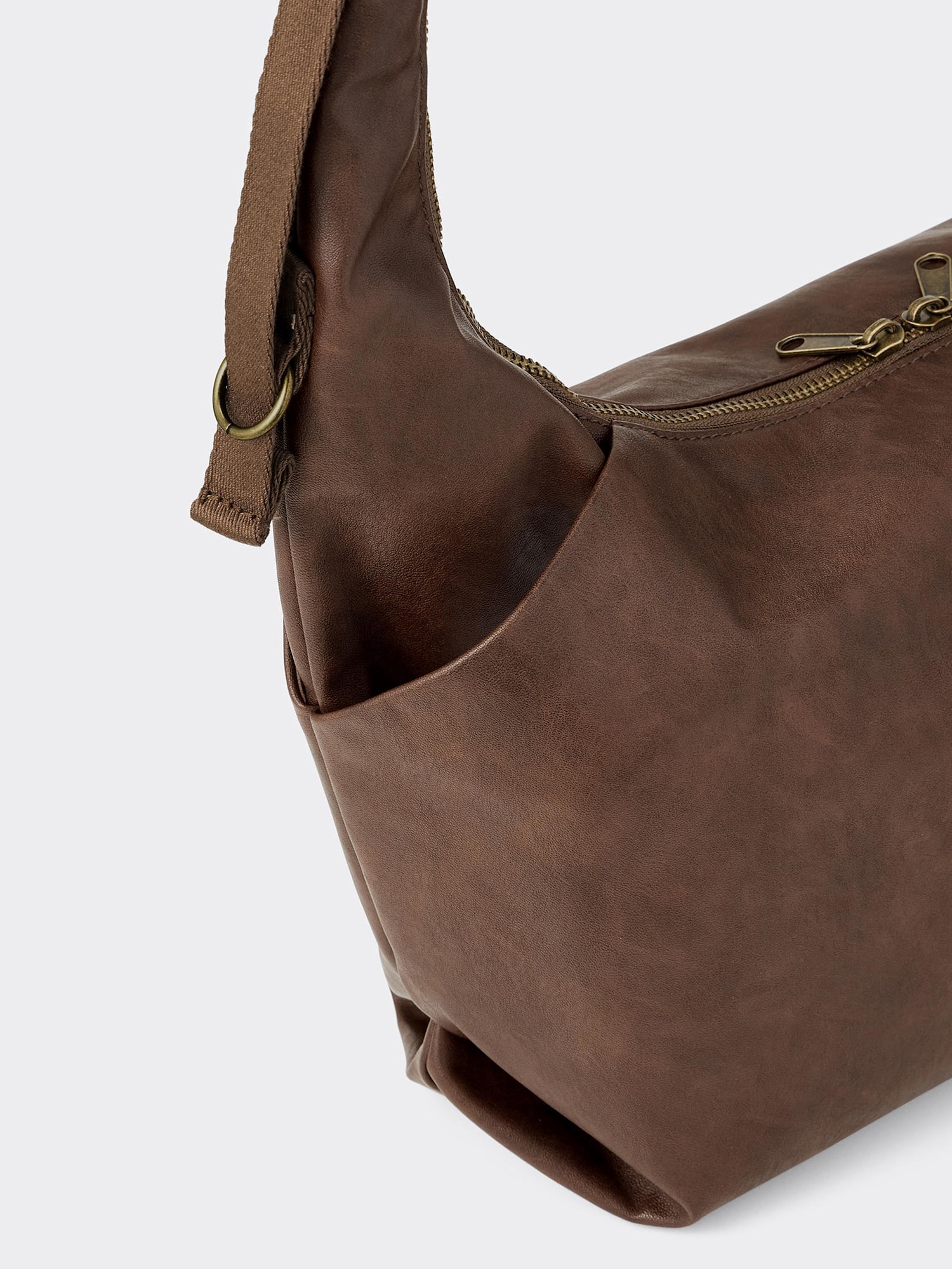 Vintage Effect Crossbody Bag | GU US