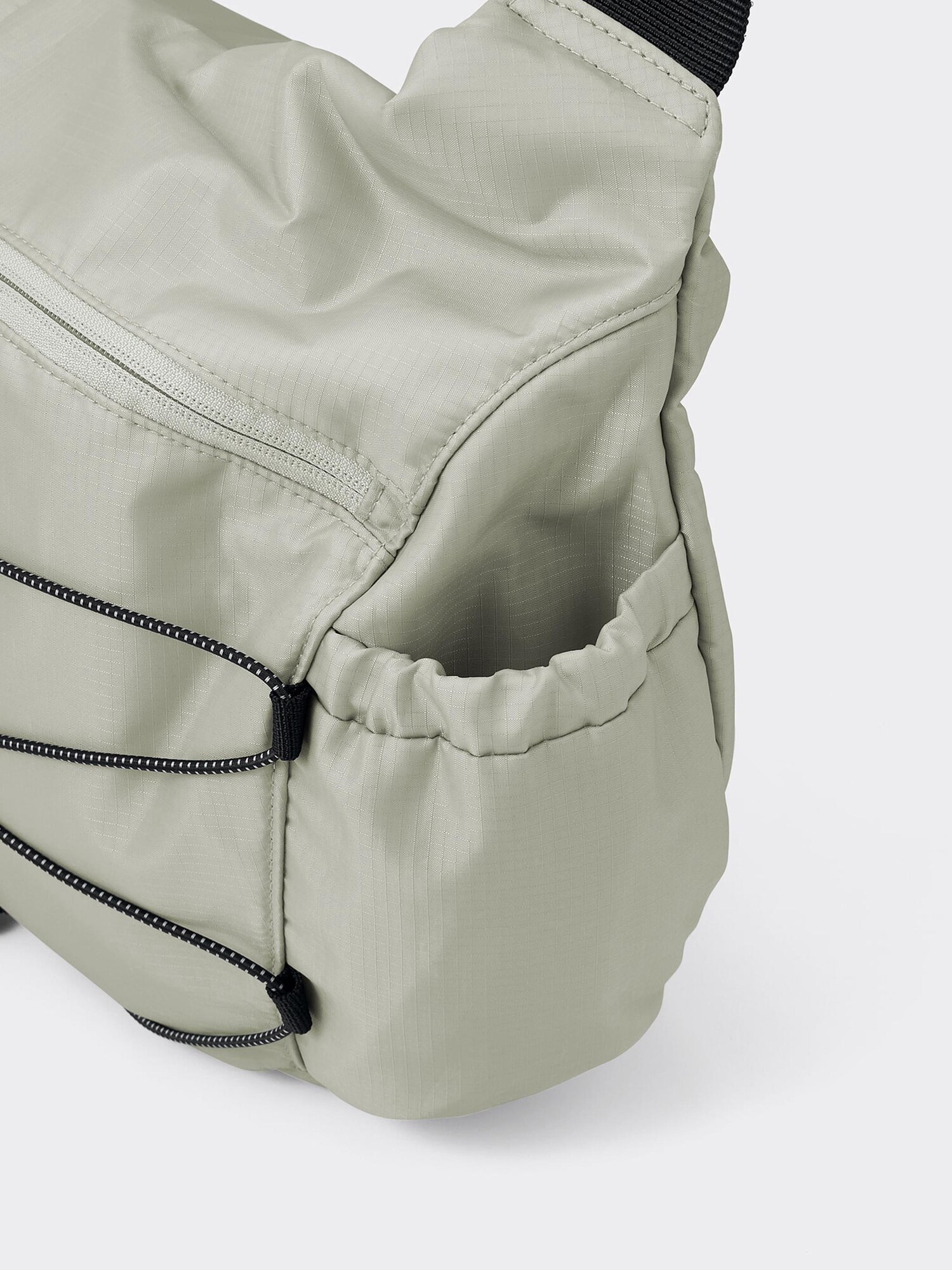 Ripstop Messenger Bag | GU US