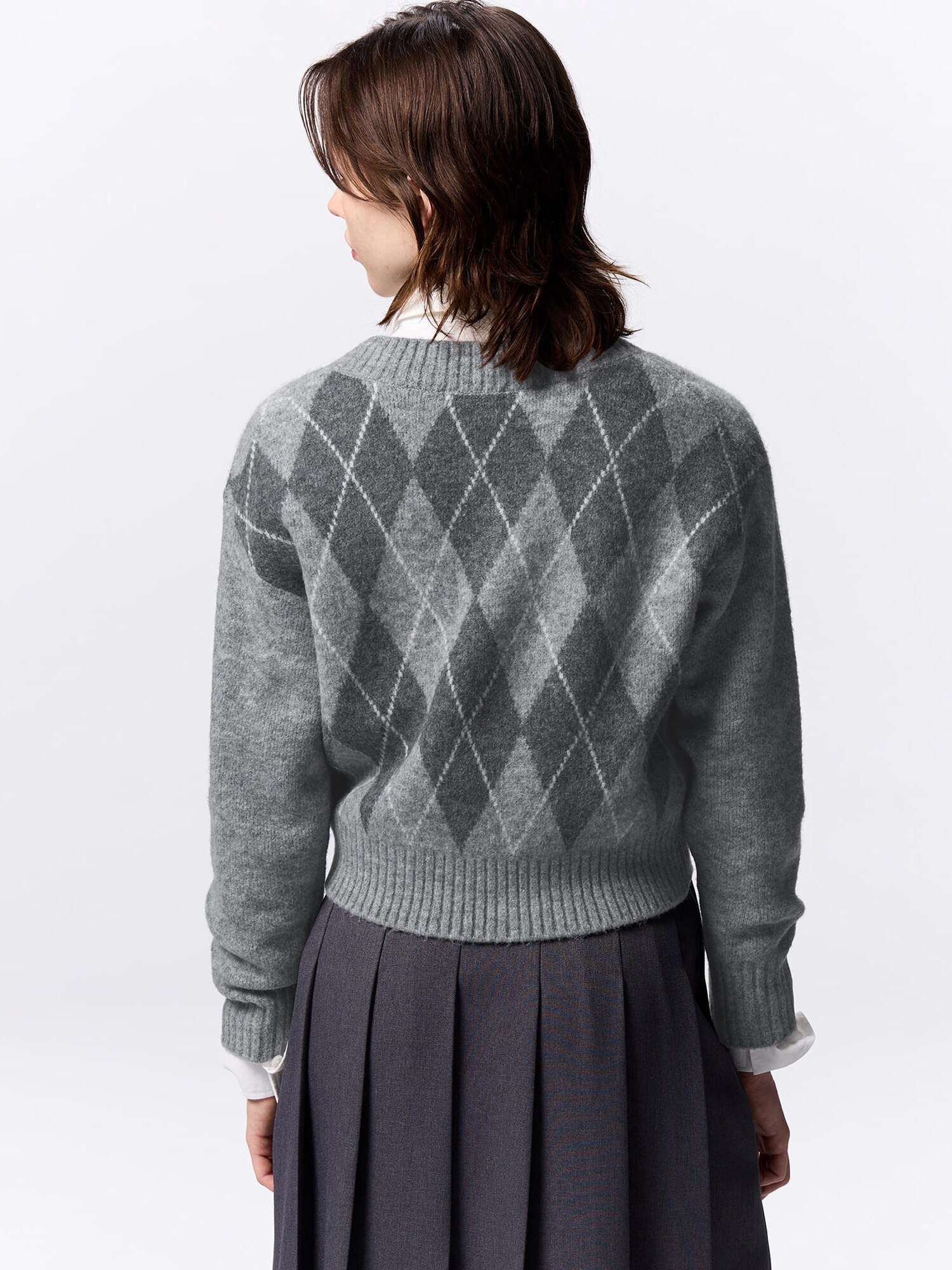 Puffy Touch Argyle V Neck Short Sweater | GU US