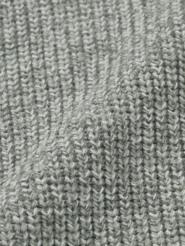 Low Gauge High Neck Sweater