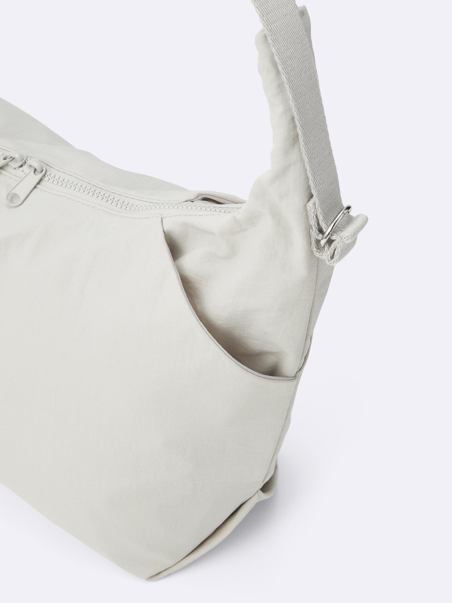 HUNT☆ Nylon Crossbody - Soft Sand Nash | Sonnet Grey/Brushed Gold | Sml 840220516246 – HAMMITT