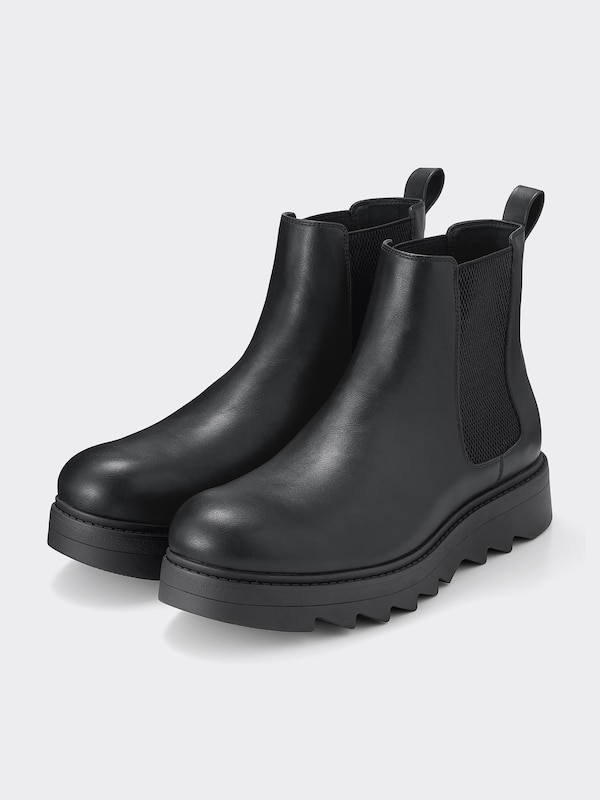 Chunky Sole Side Gore Boots