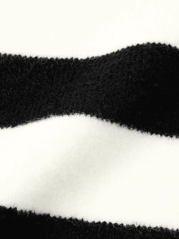 Puffy Touch Skipper Striped Sweater