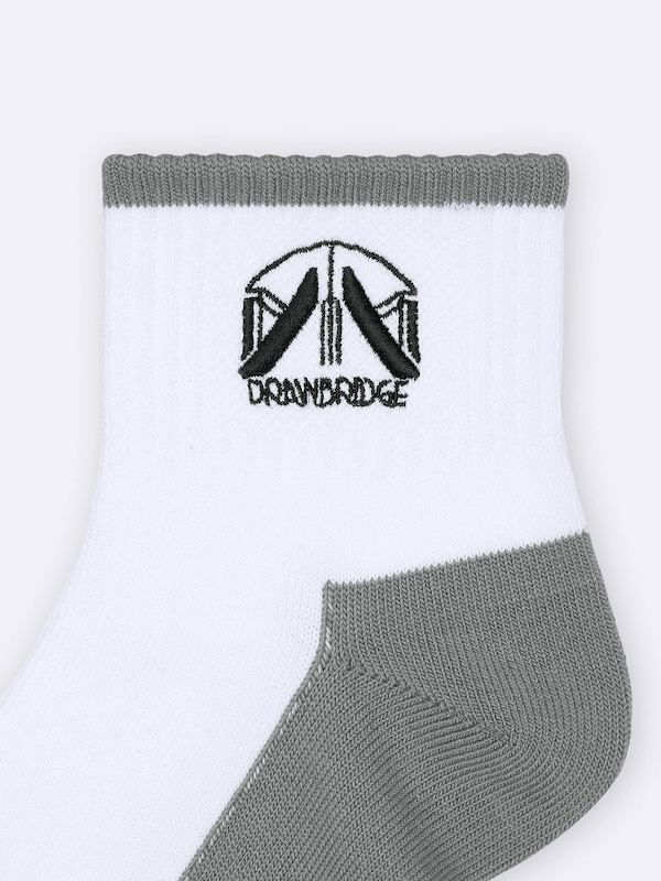 Socks | DEATH STRANDING 2: ON THE BEACH