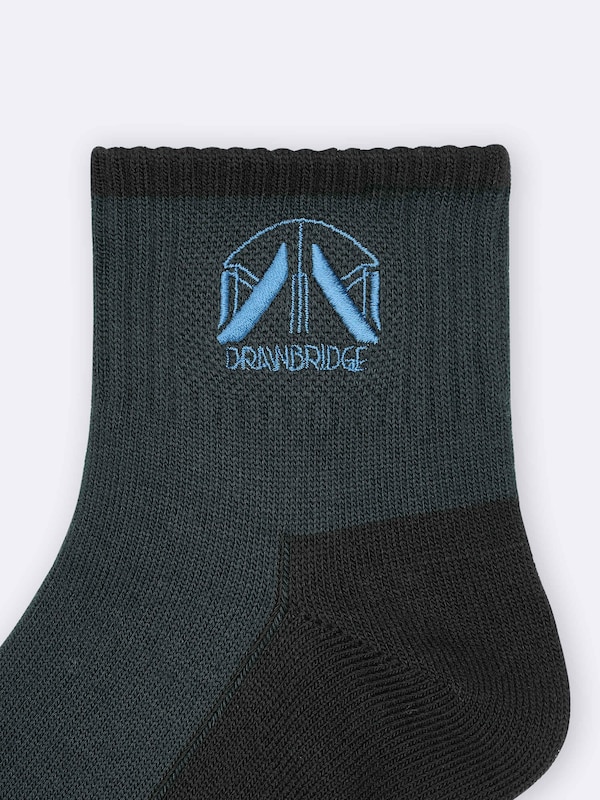 Socks | DEATH STRANDING 2: ON THE BEACH