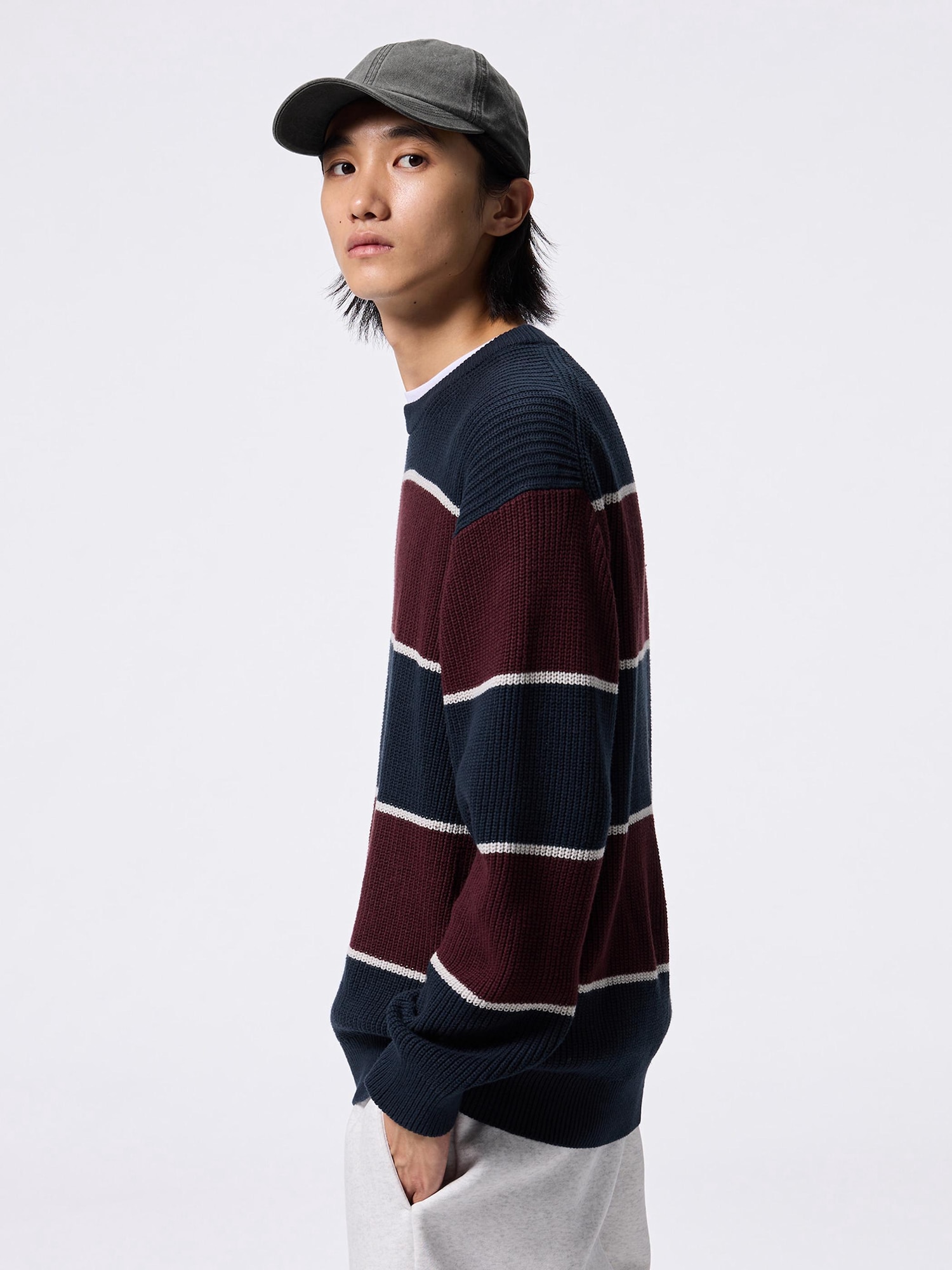 Striped Crew Neck Sweater | GU US