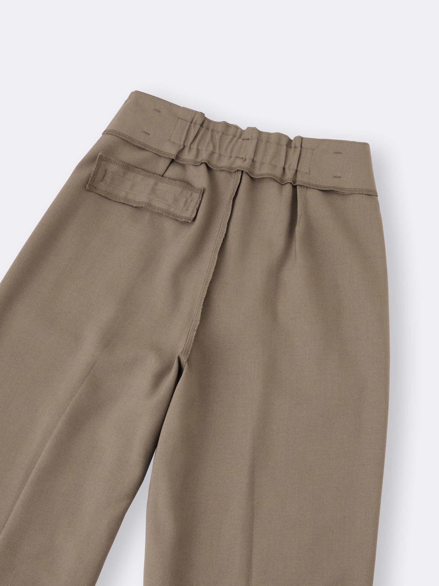 CLANE（クラネ）の「BELTED LOOSE STRAIGHT PANTS（その他パンツ
