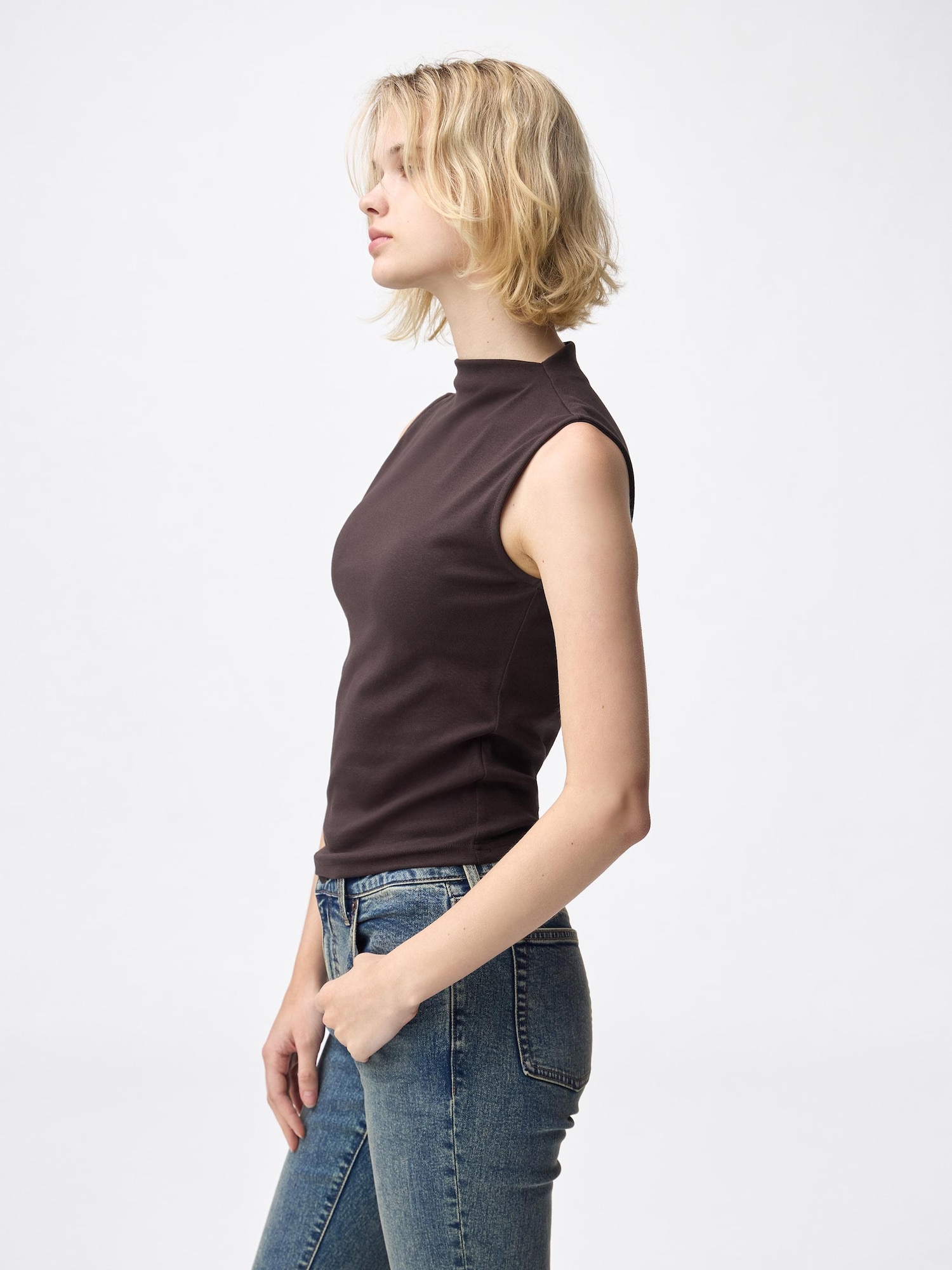 而今　特上 Mock Neck T-Shirt | Sleeveless | GU US