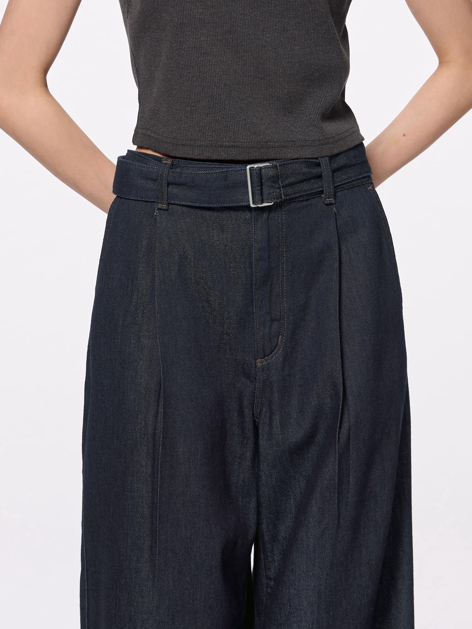 Light Denim Belted Wide Pants | GU US Light Denim Belted Wide Pants | GU US