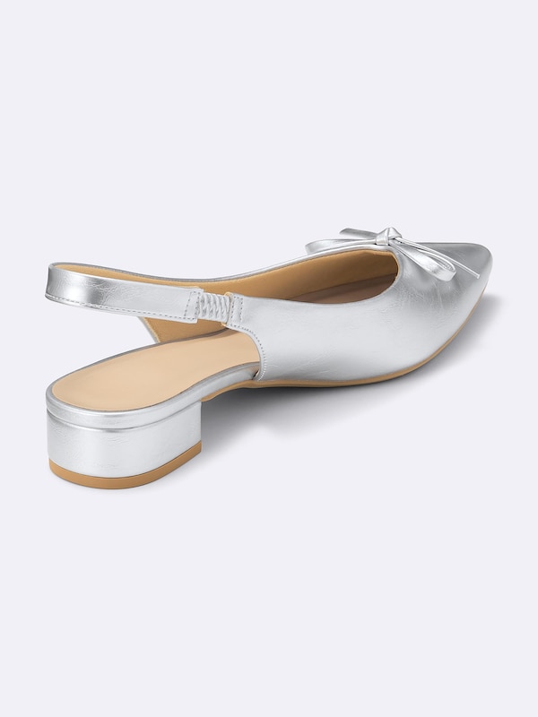 Ribbon Back Belt Pumps