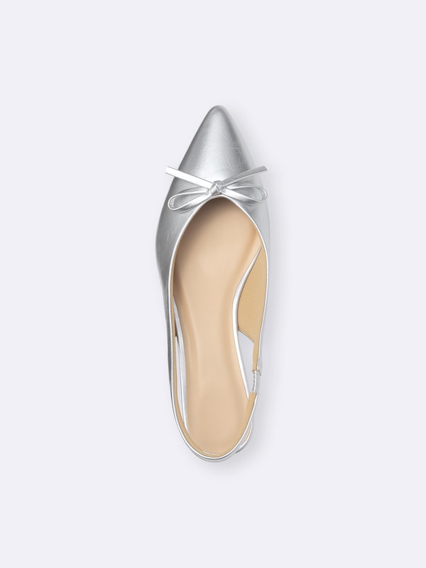 Ribbon Back Belt Pumps