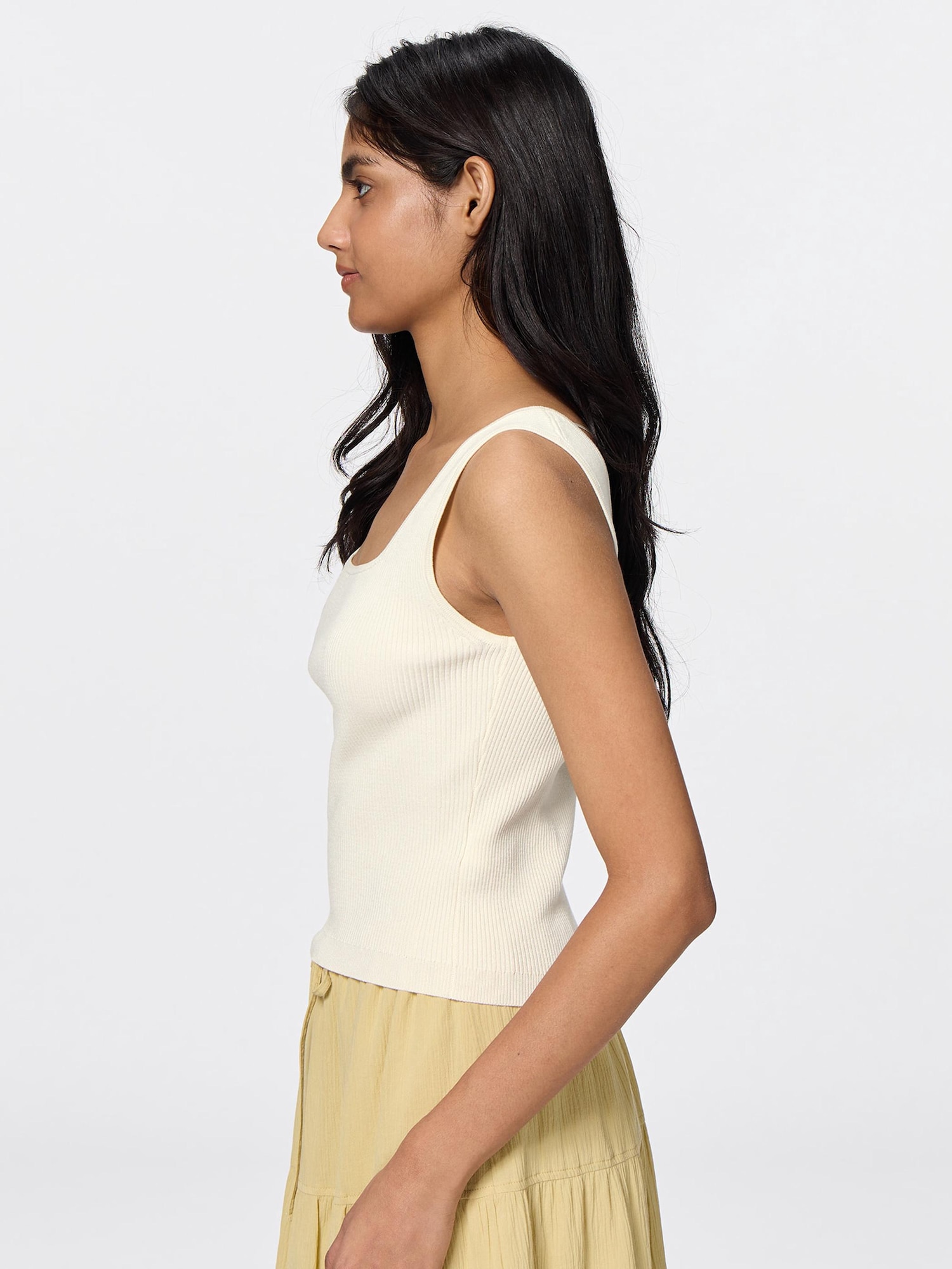 Knitted Short Square Neck Tank Top | GU US Knitted Short Square Neck Tank Top | GU US