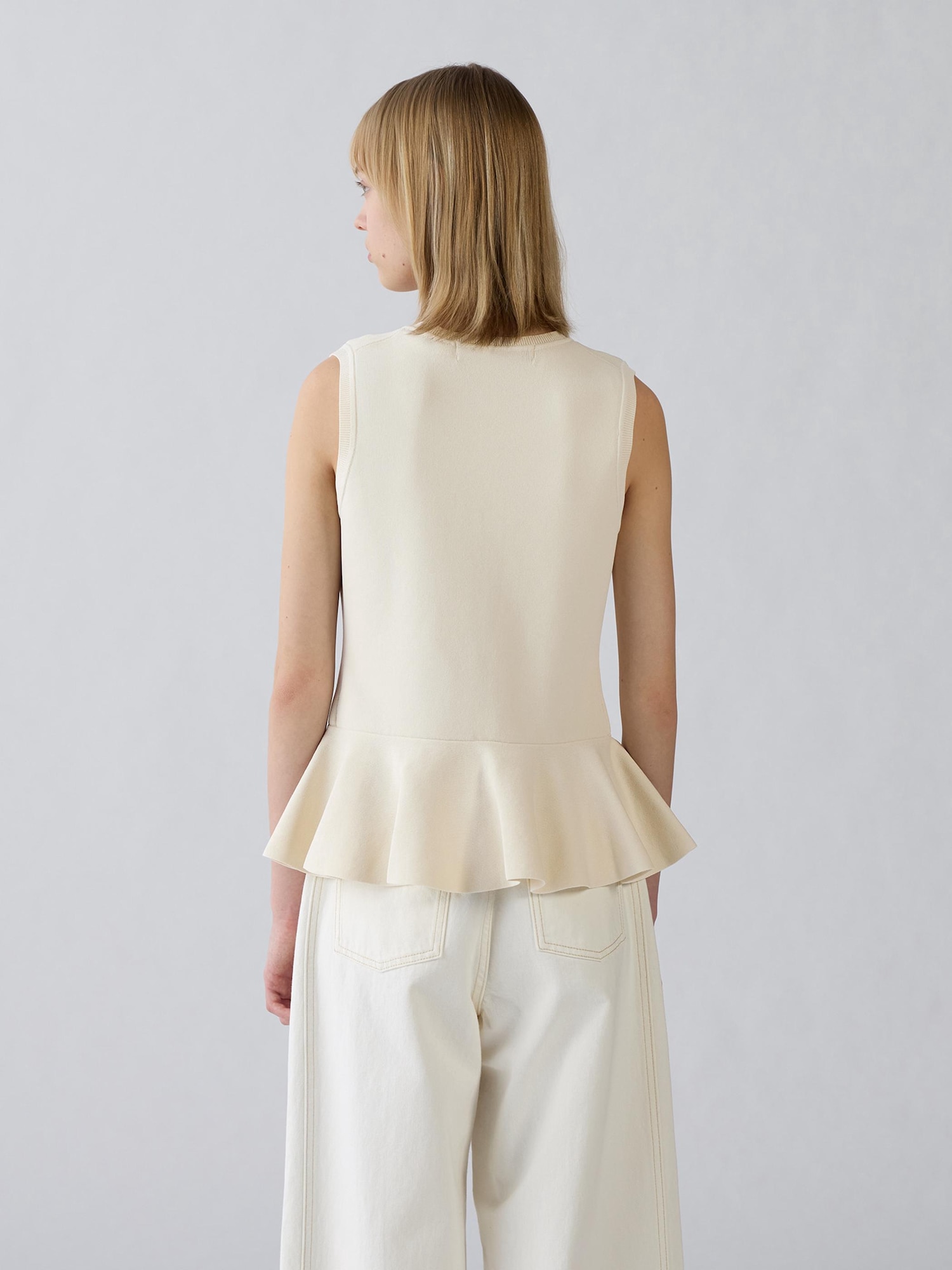 Front Ribbon Sweater | Sleeveless | by rokh | GU US