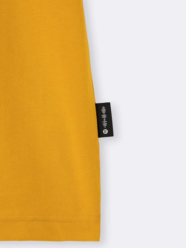 Graphic T-Shirt | Imase2