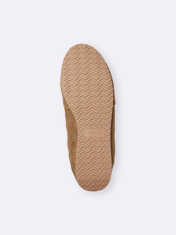 Double Shoe Lace Flat Sneakers