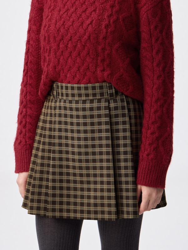 Side Pleated Checked Skort