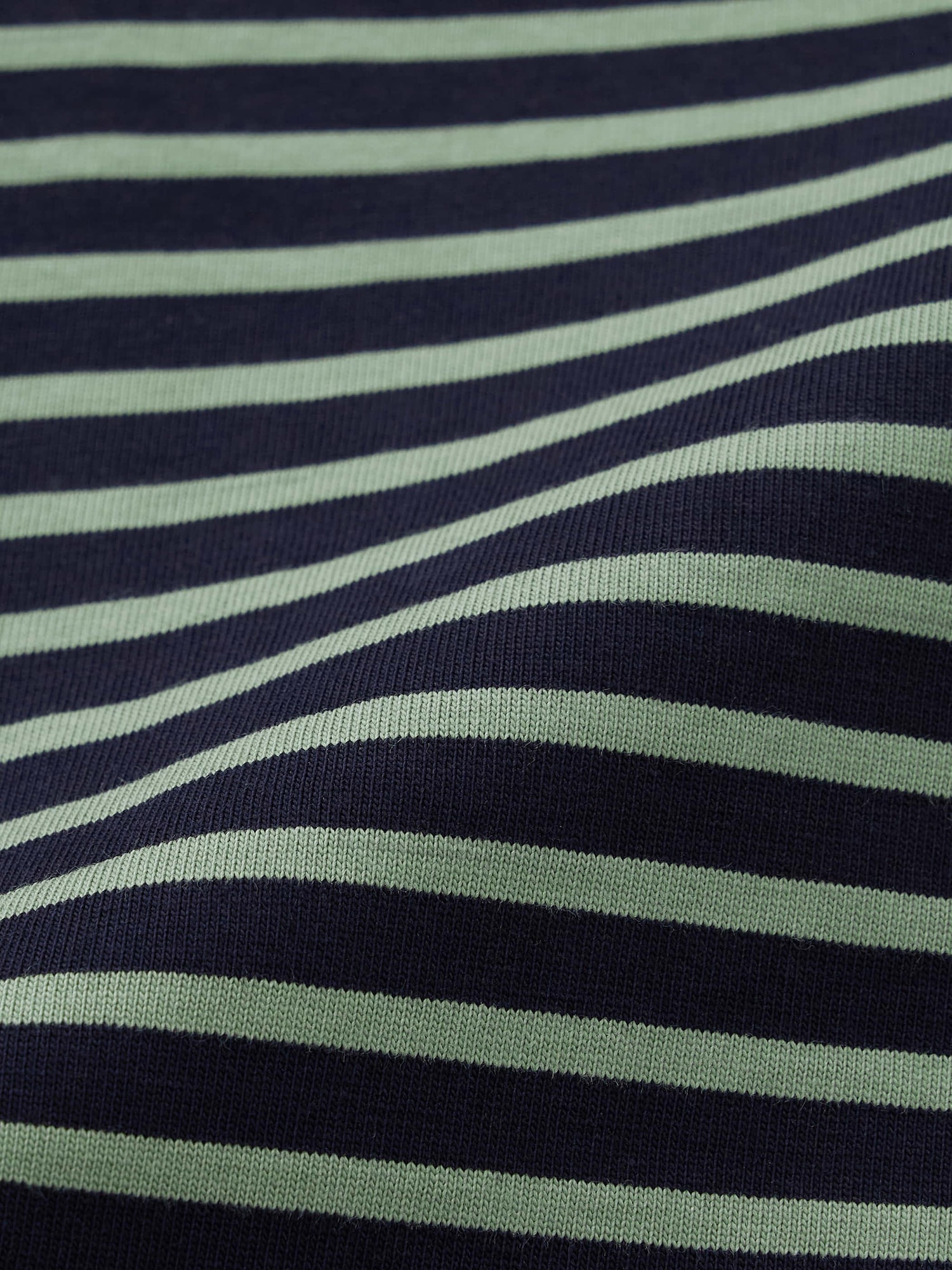 は*ん様 house on the hill L/S Tee (Checker) Stealth Check – TeeTurtle