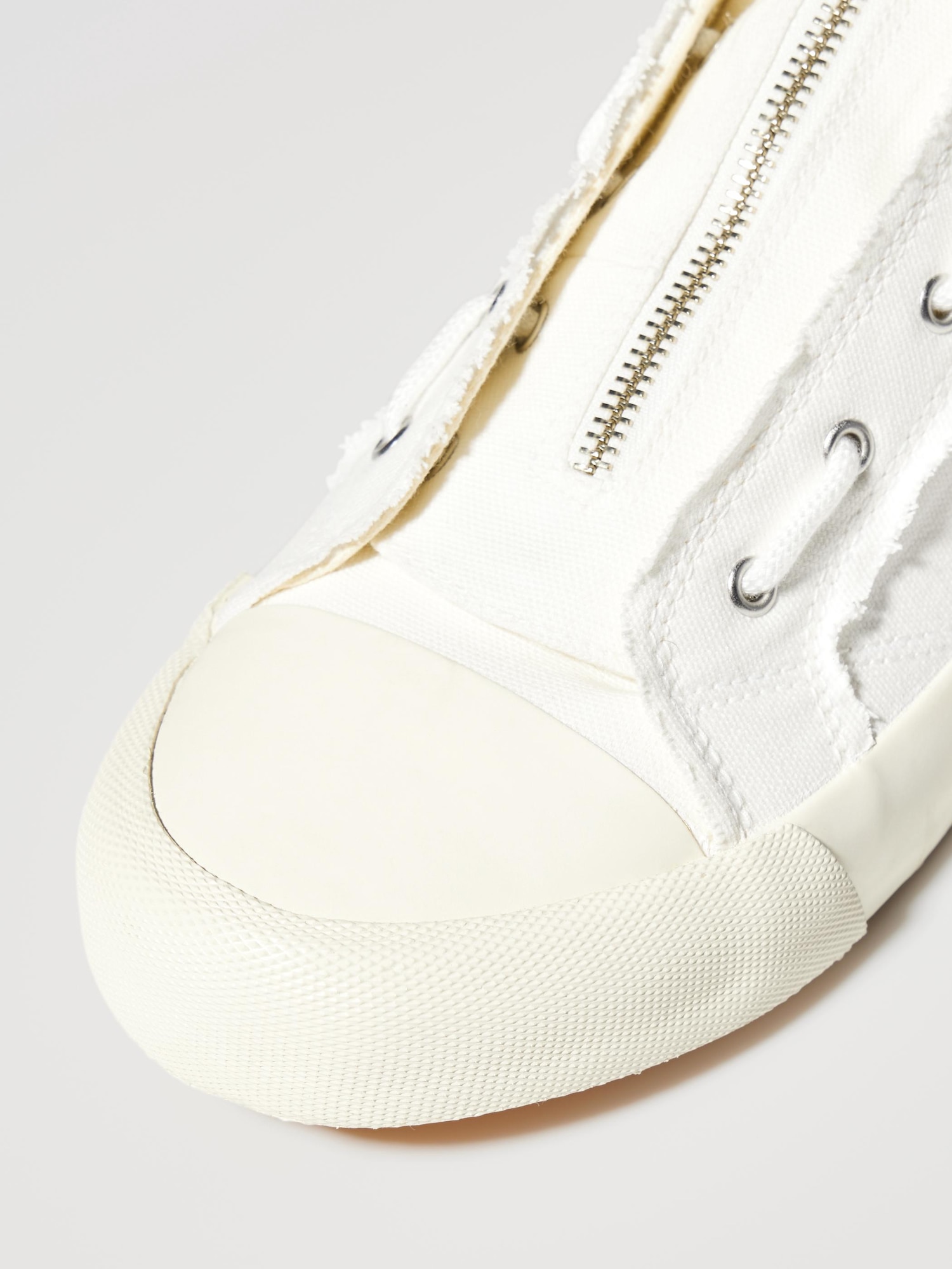 Unisex High Top Sneakers | UNDERCOVER | GU US
