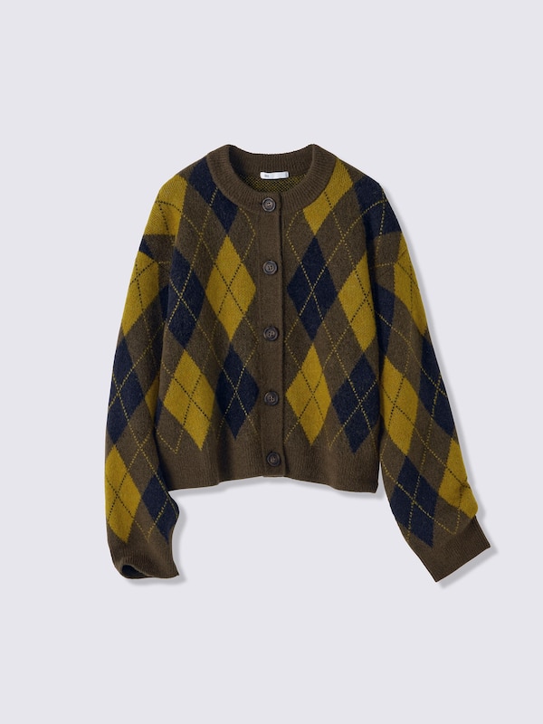 Puffy Touch Knit Argyle Crew Neck Cardigan | CL