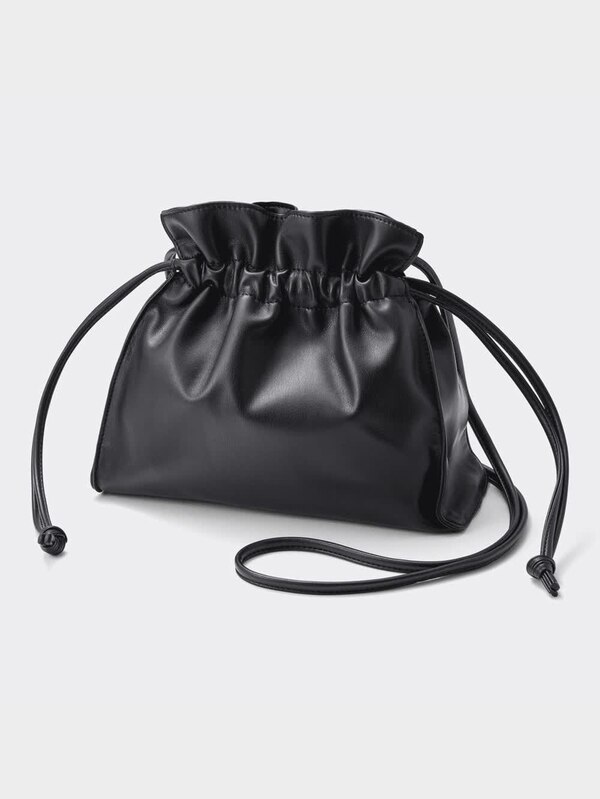 レザータッチドローストリングバッグ