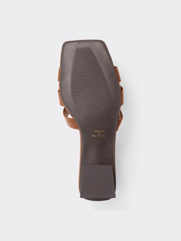 メッシュサンダル+X