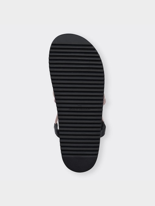 プラットフォームナローストラップサンダル