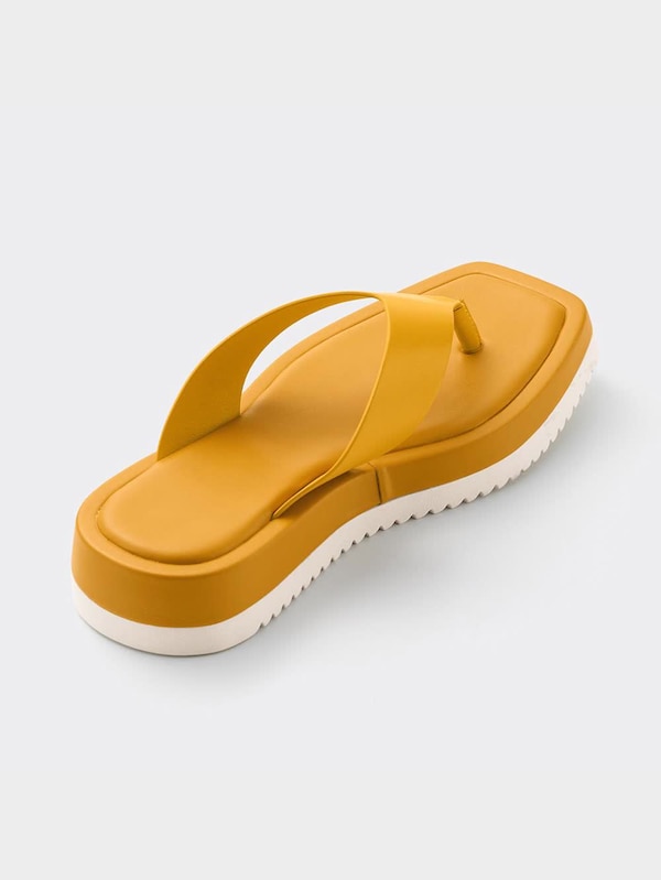 ボリュームソールトングサンダル