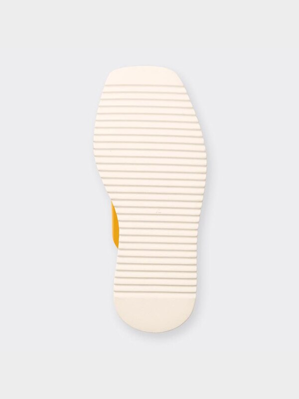 ボリュームソールトングサンダル