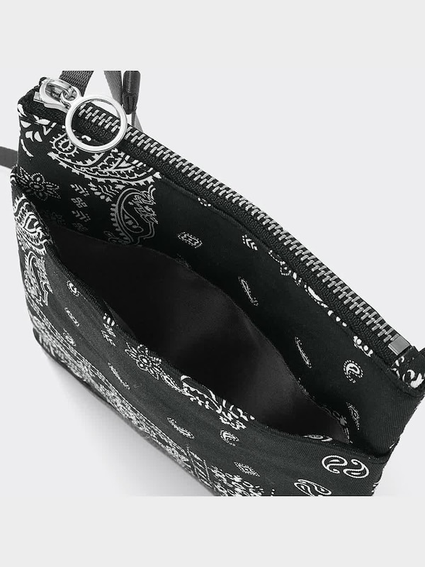 スクエアショルダーバッグ(バンダナ)+E