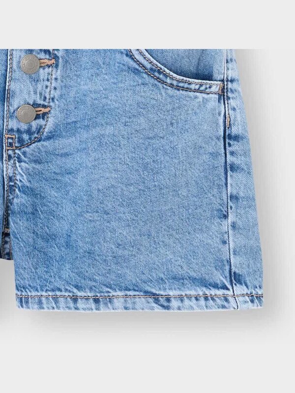 GIRLSライトデニムフロントボタンショートパンツ