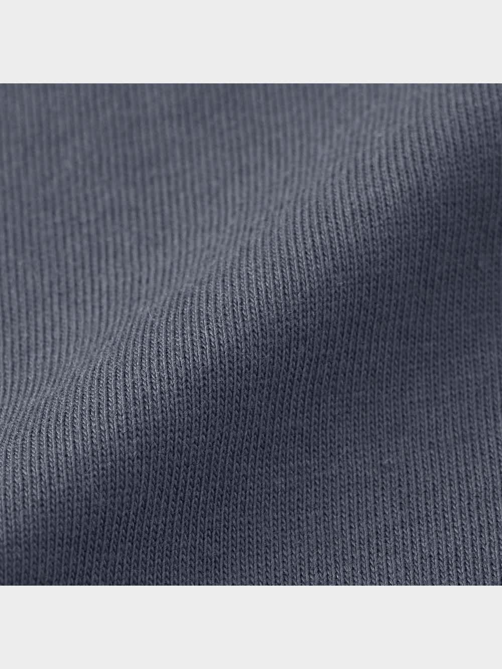 GU公式 | コットンVネックT(半袖)+E