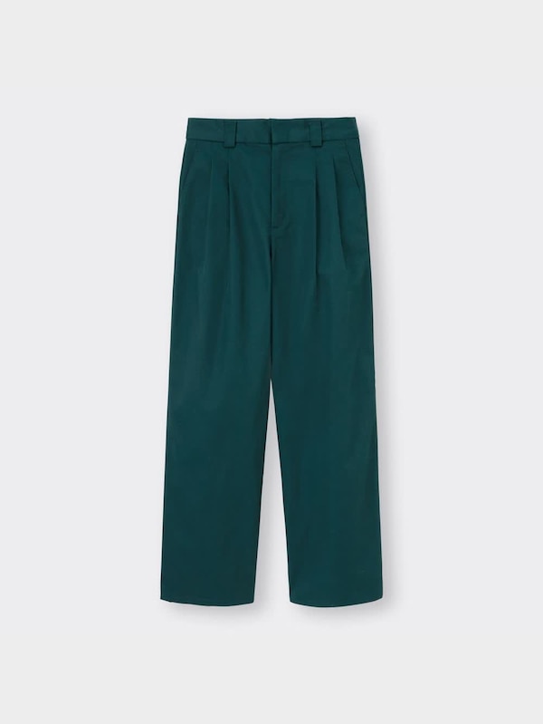 チノタックストレートパンツ