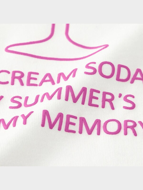 GIRLSグラフィックT(半袖)(クリームソーダ)