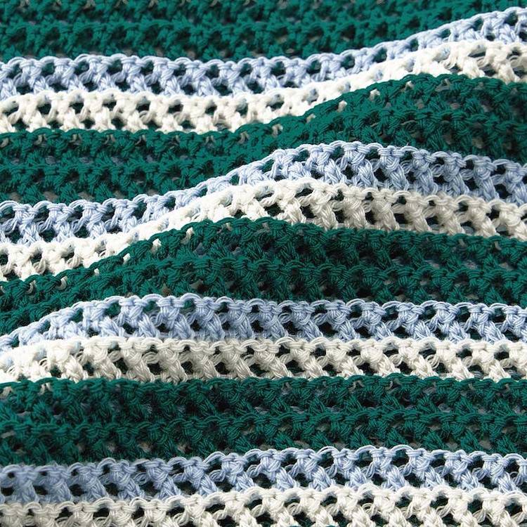 GU公式 透かし編みボーダーセーター(ノースリーブ)