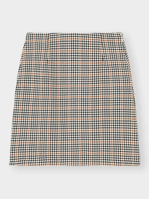 チェックミニスカート