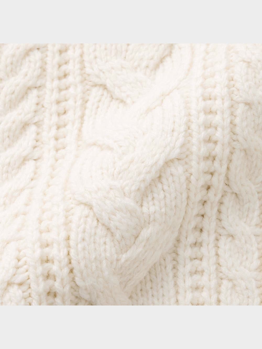 GU公式 | ケーブルクロップドカーディガン(長袖)