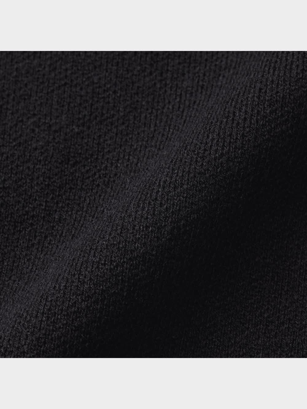 GU公式 | オーバーサイズクルーネックセーター(長袖)