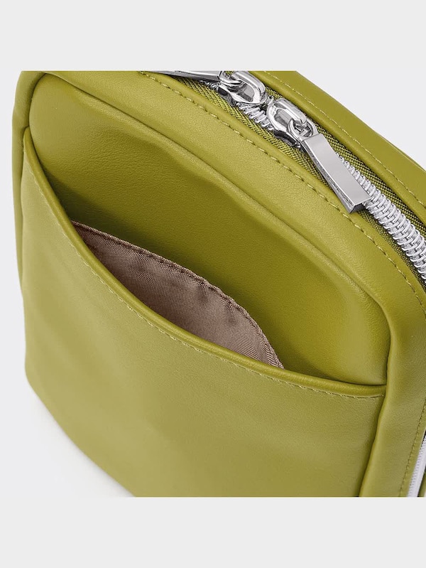 スクエアポーチ