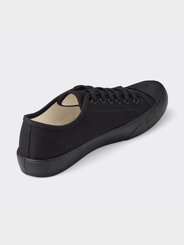 クリーンキャンバススニーカー