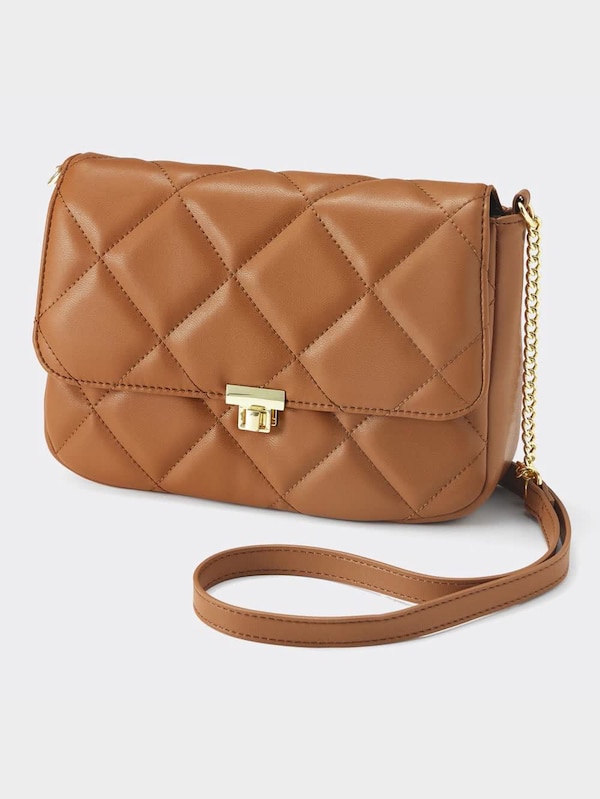 キルティングスクエアバッグ