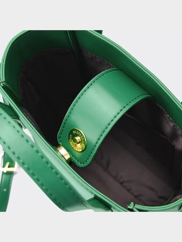 バーティカルショルダーバッグ