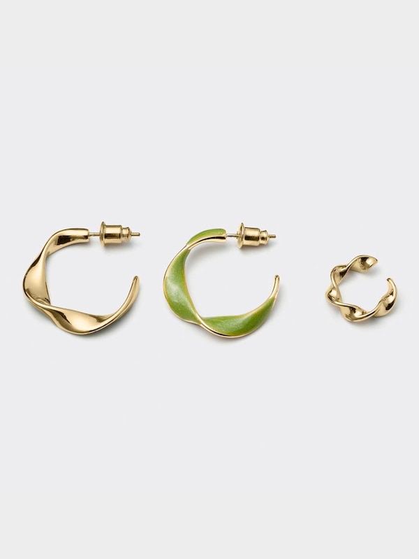 ツイストフープピアス