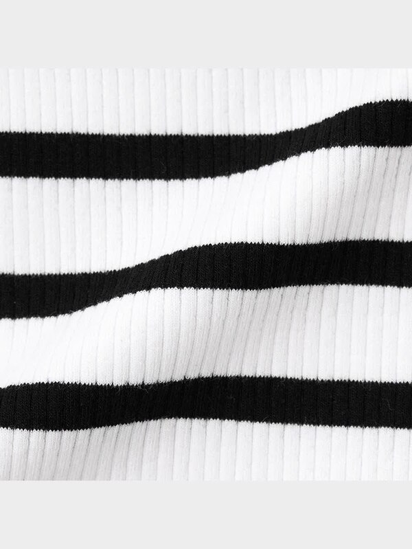 クロップドタンクトップ(ボーダー)YG+X