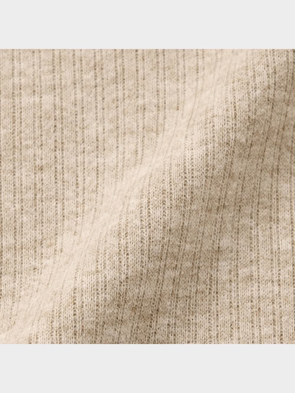 GU公式 | ブラッシュドリブハイネックプルオーバー(長袖