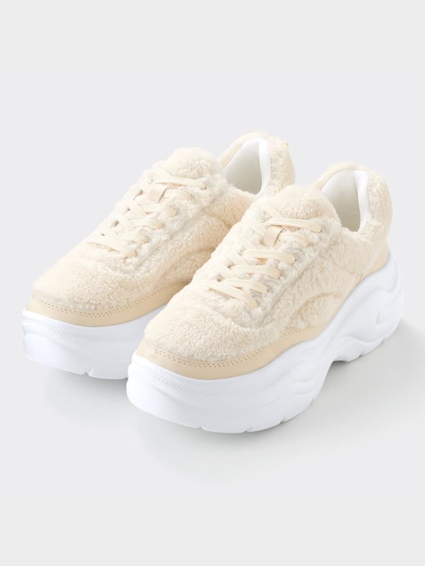 ボアスニーカー