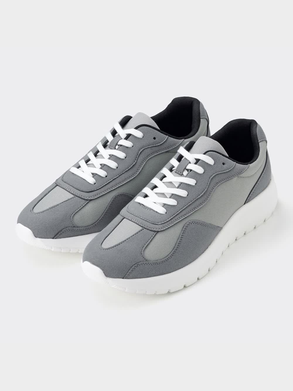 GU公式 | ジョグスニーカー+E