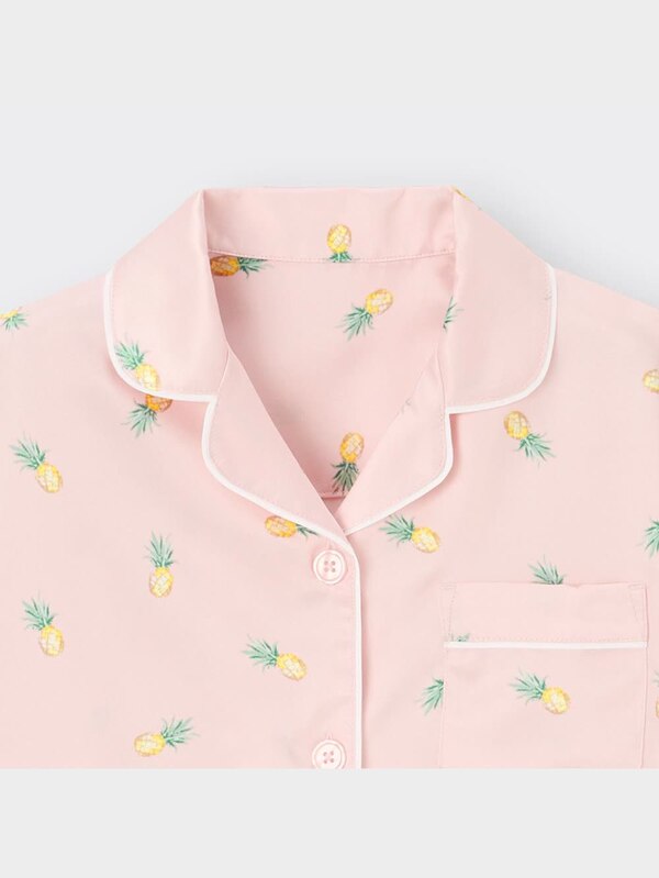 GIRLSサテンパジャマ(半袖&ショートパンツ)(パイナップル)+E