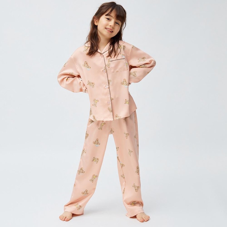 新品☆S クレヨンしんちゃんサテンパジャマ(長袖ロングパンツ)ピンク☆GU
